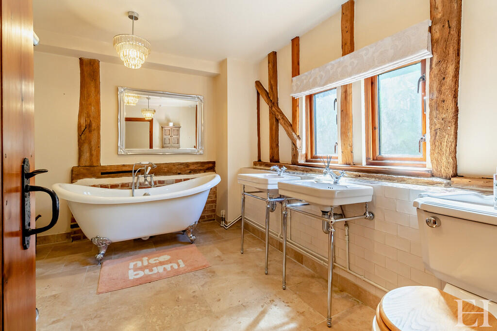 8645646-interiorW...