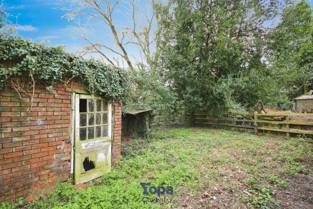 15c02e35-Garden 206.JPG