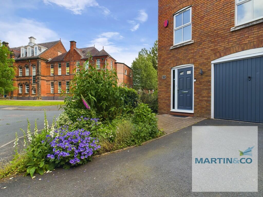 CAM03663G0-PR0032...