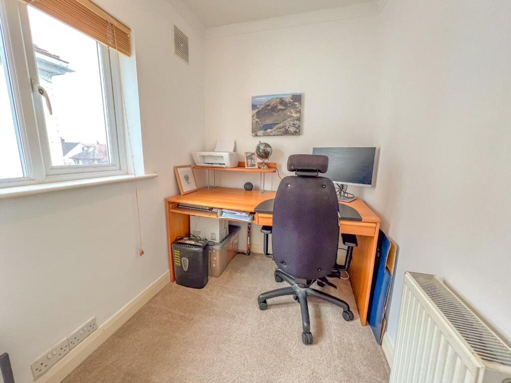 Glenfield Av. - Image-12.jpg