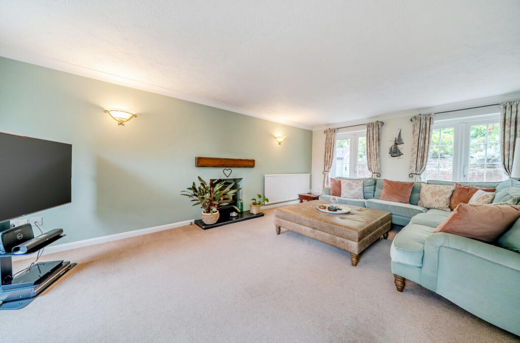 1343261-8-68adaf4...