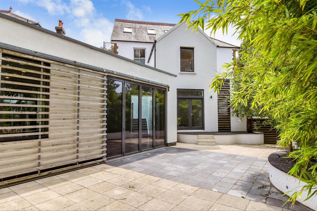 External Feature