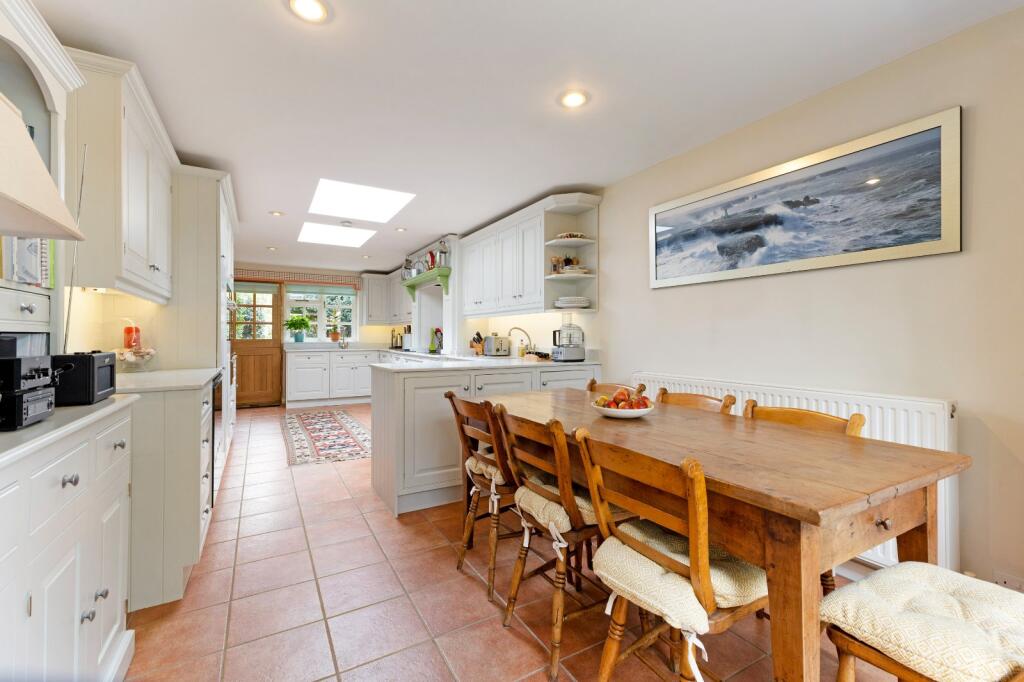 Kitchen/Dining