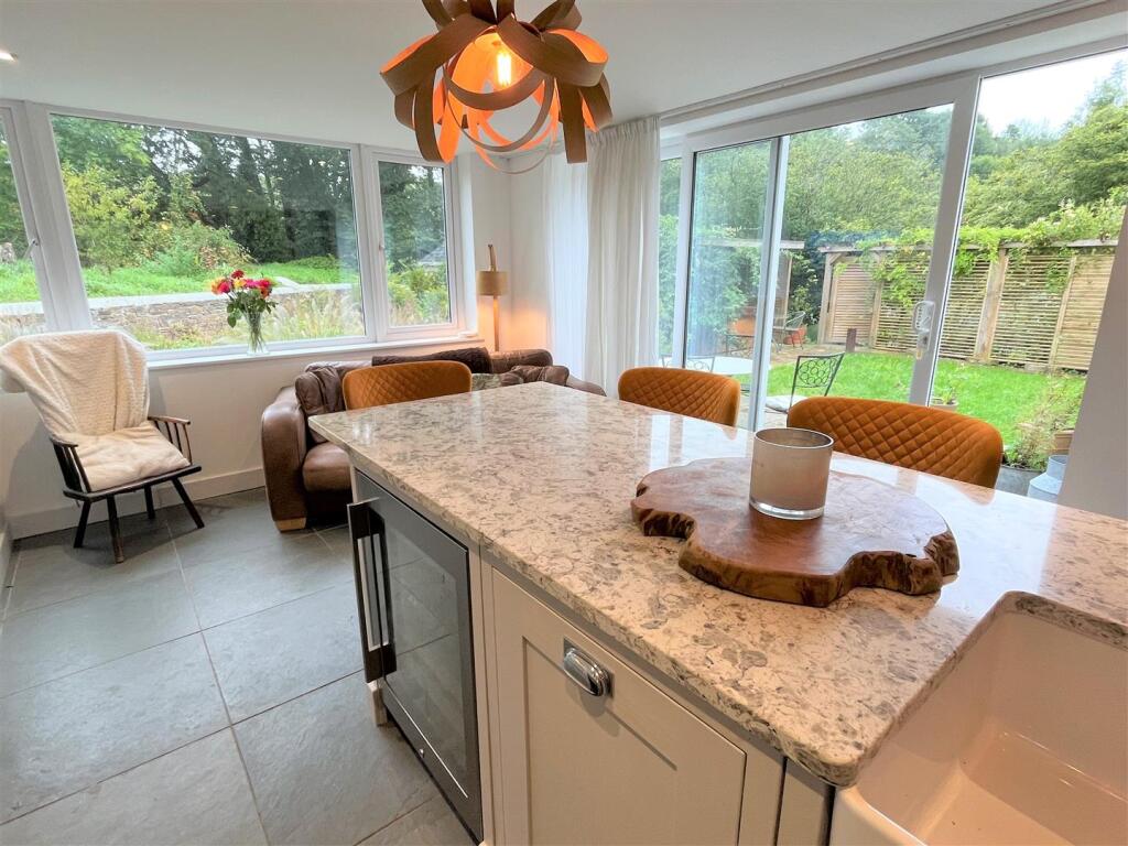 kitchen 3.JPG