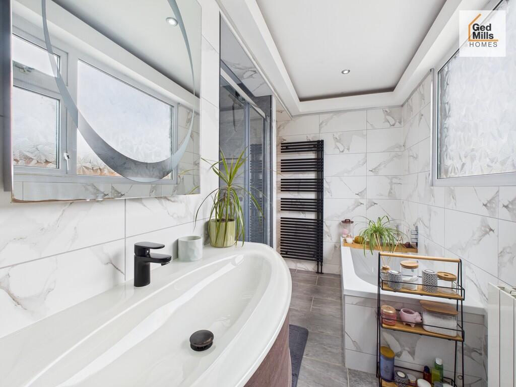 CAM04261G0-PR0089...