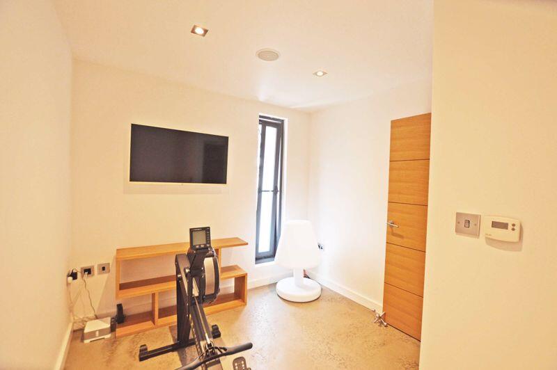 GROUND FLOOR OFFICE/GYM/4TH BEDROOM