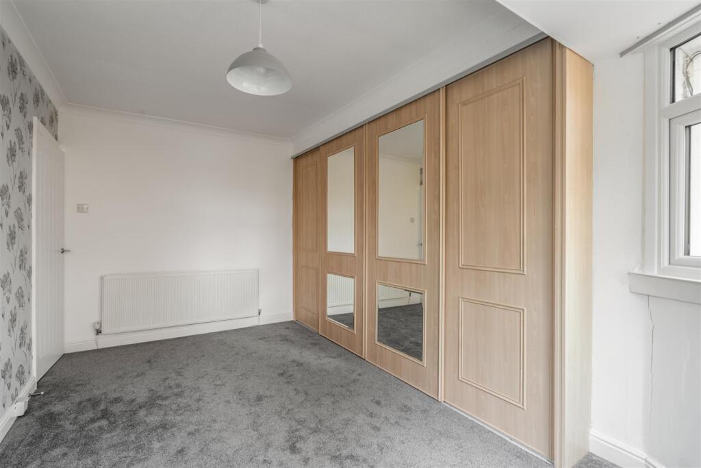 6 Hatchford Avenue-8_lo.jpg