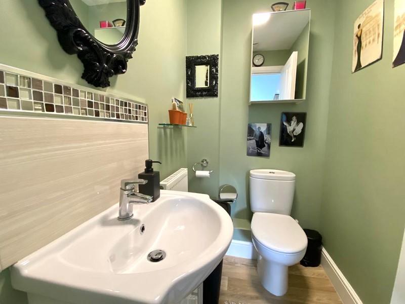 En-Suite Cloakroom