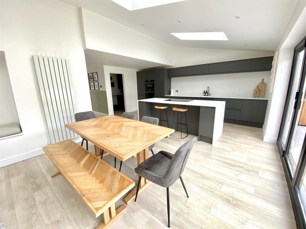 44 Broadwaters (23).jpg