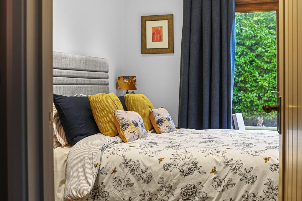 PT-FC(COL)-MagnaB...