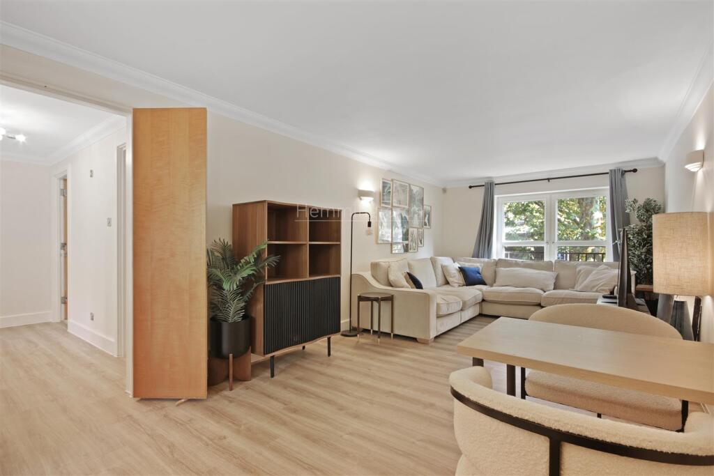 01-5aab77426 - AM - Victoria Court, 30 Melville Pl