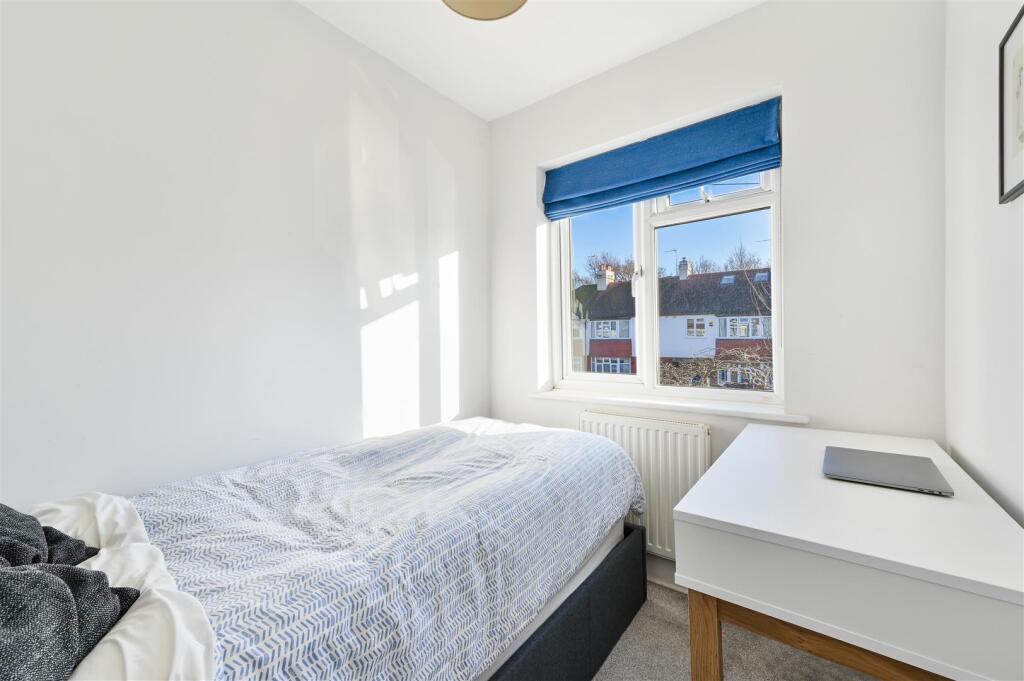 DIRDENE GARDENS, (7).jpg