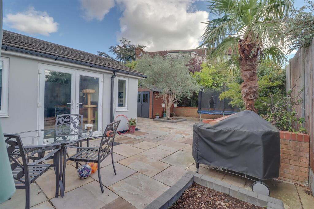 10 ST CHARLES DRIVE-18.jpg