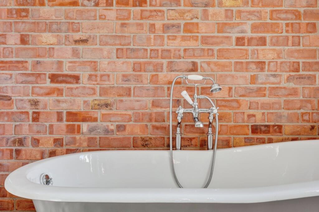 Stand Alone Bath