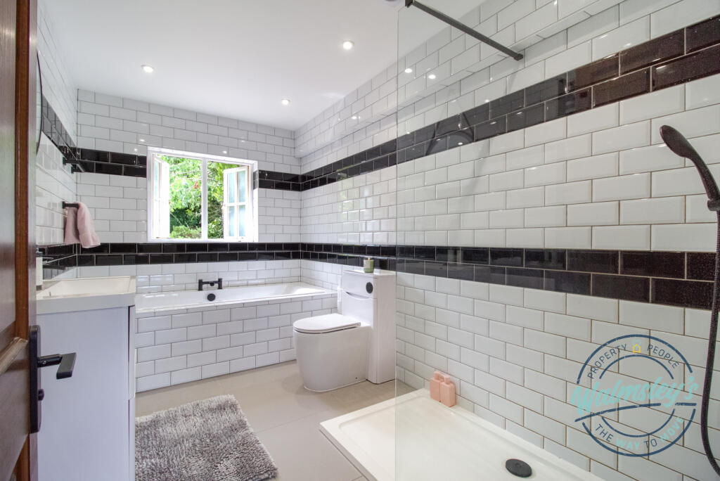 Family bathroom off bedroom one