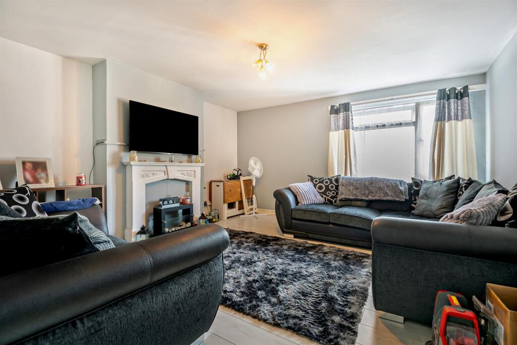 8643775-interior04-800.jpg