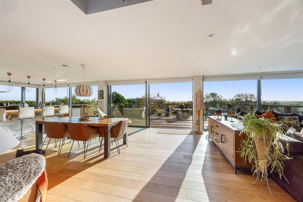 39 - 53 Dunstone Park Road Paignton.jpg