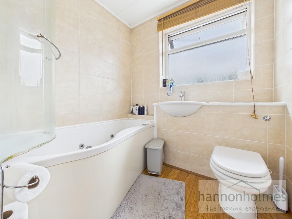 CAM05283G0-PR0111...