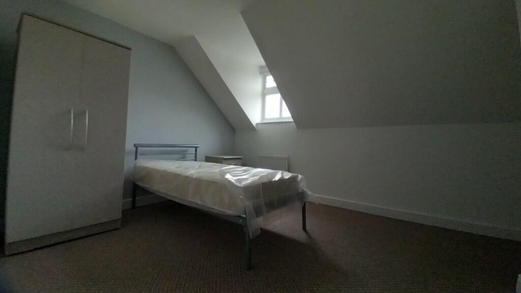 bedrooms 1