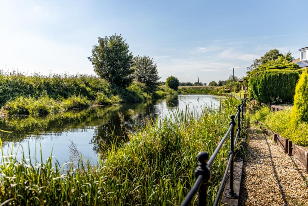 43 Station Road, Surfleet-12