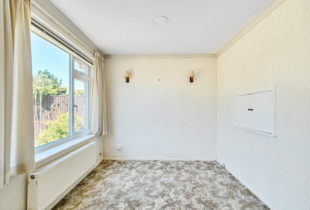 1323806-3-686e432...