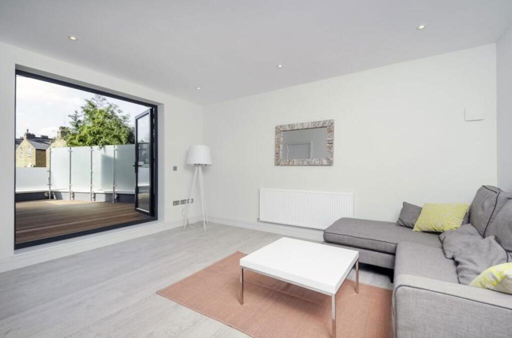 Battersea Rise, SW11