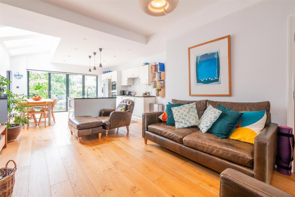 Live In Dining Kitchen