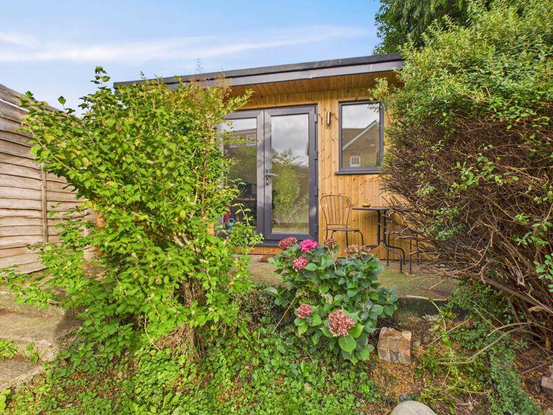 SUMMERHOUSE / HOME OFFICE