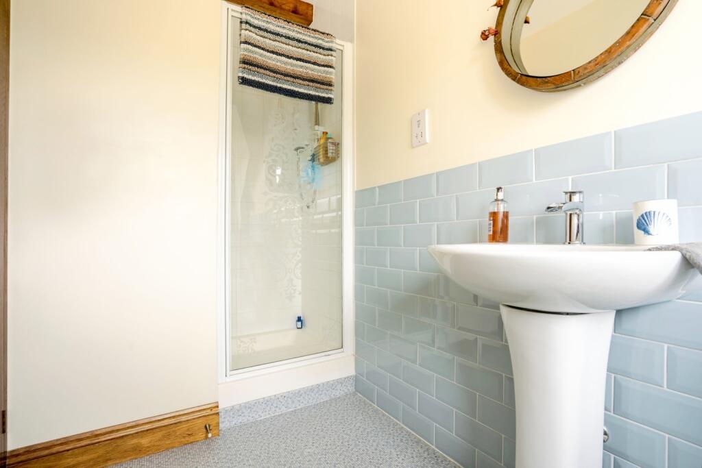 En Suite Shower Room