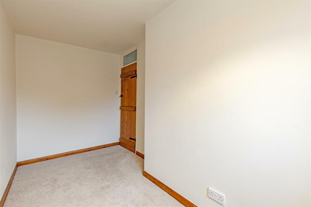 Bedroom 2-3.jpg