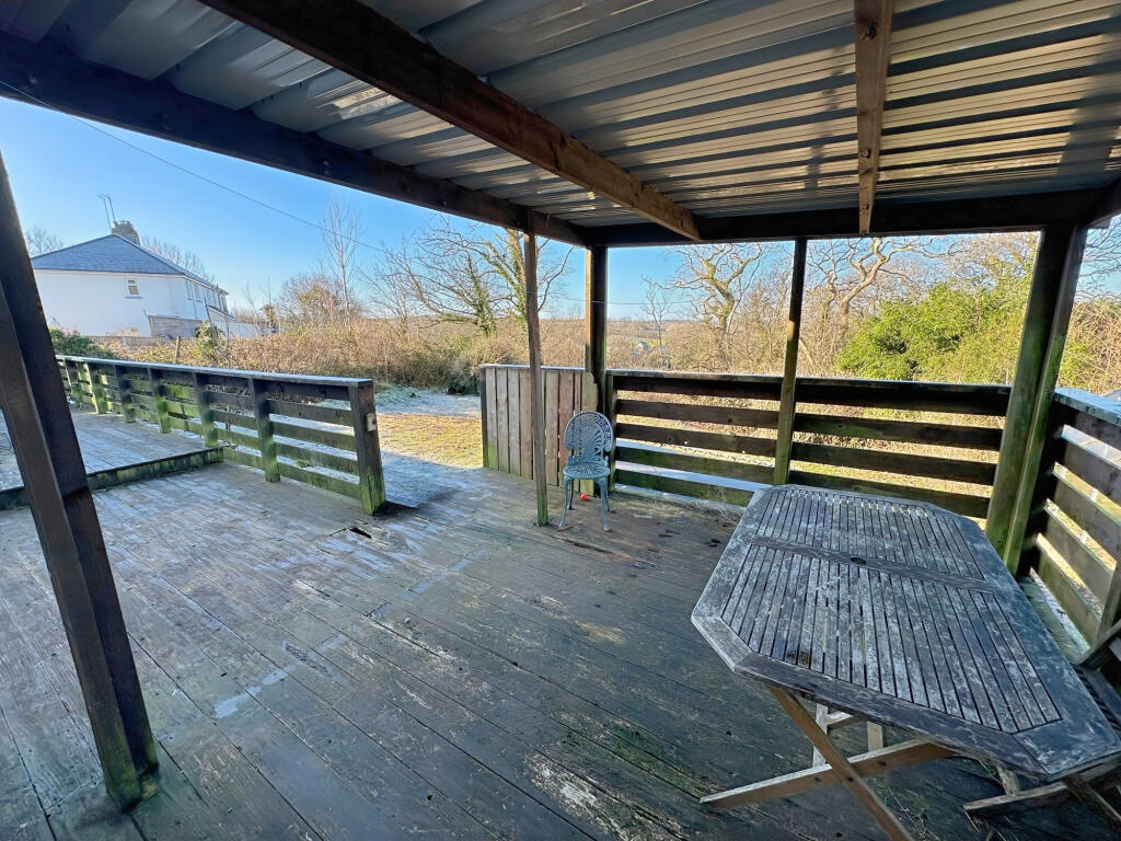 Decking area in rear garden