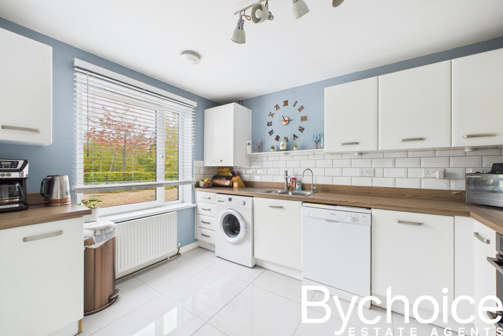 CAM05454G0-PR0059-STILL002