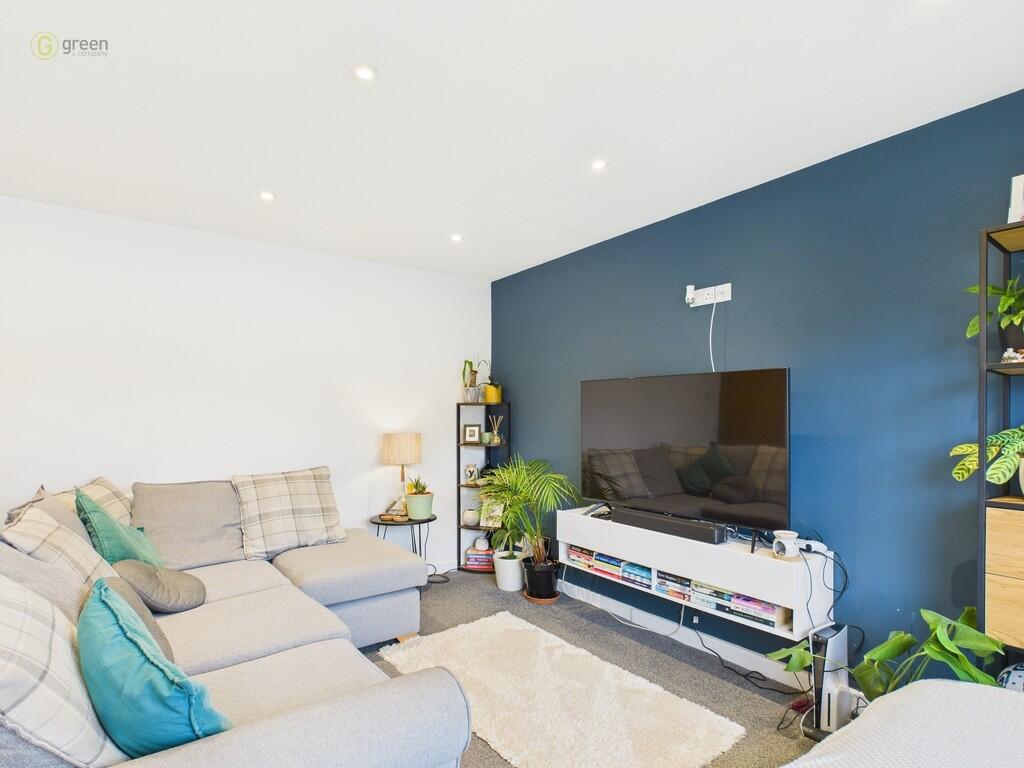 CAM03830G0-PR0121...