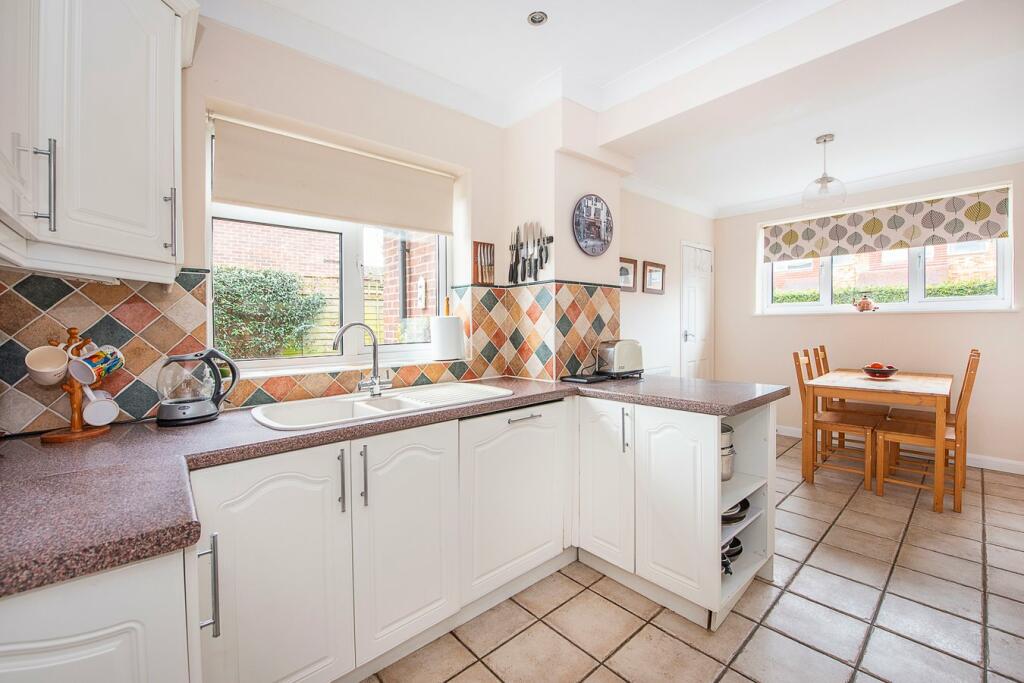 Kitchen/Breakfast Ro