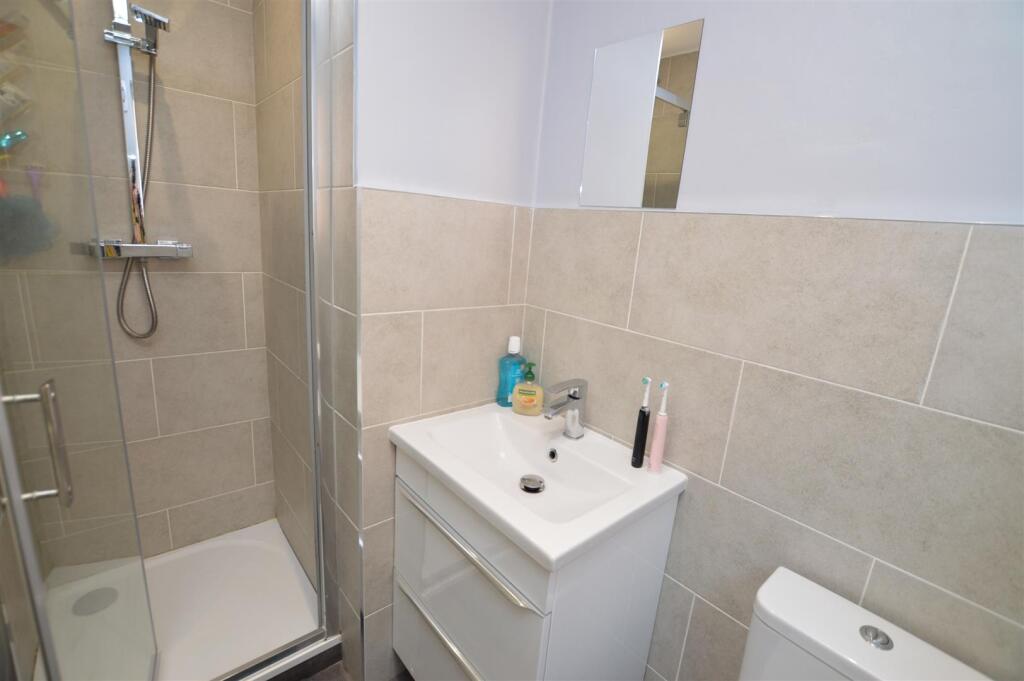 En-suite shower room