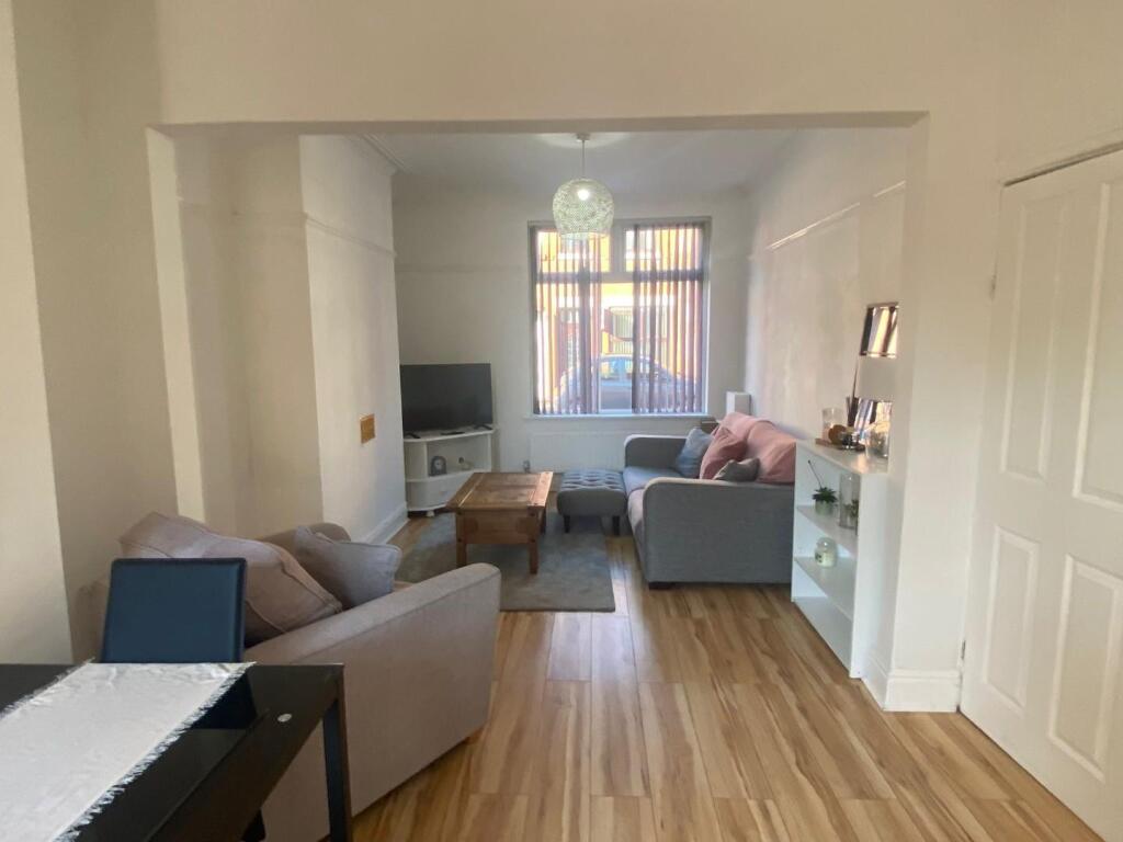 Lounge 2 250925.jpg