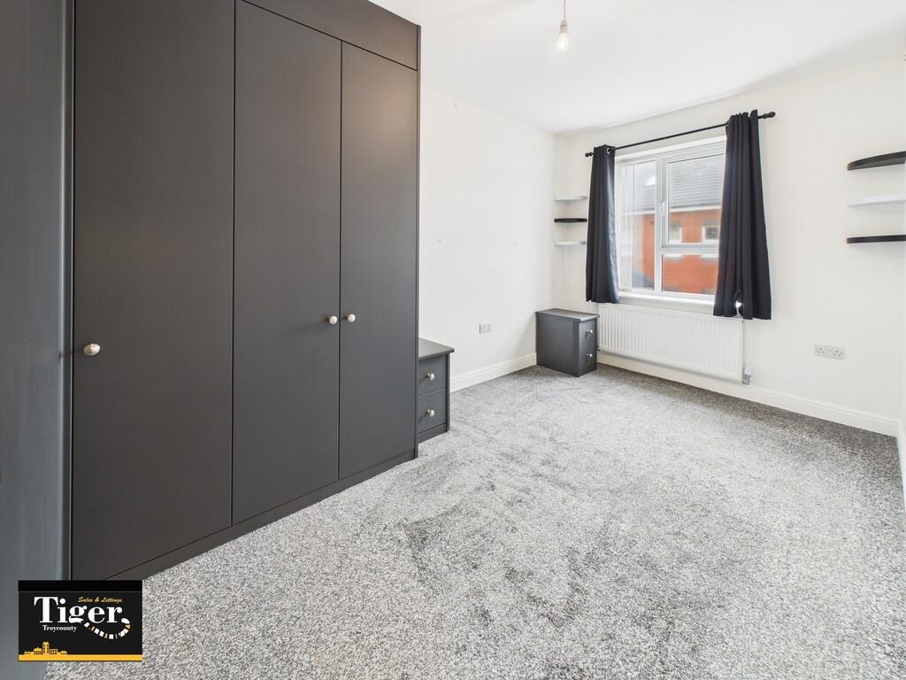 CAM02176G0-PR0726...