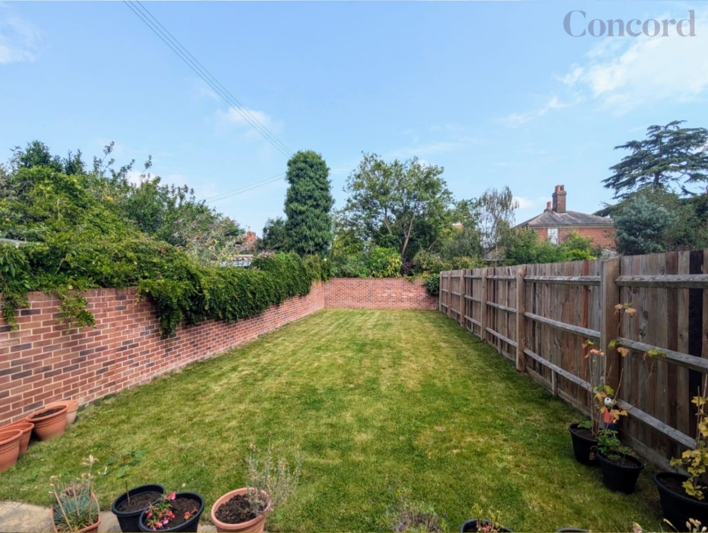 Back garden USE