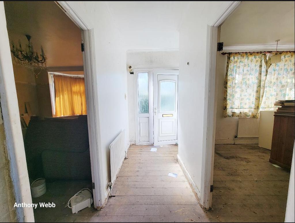 Hallway 2.PNG