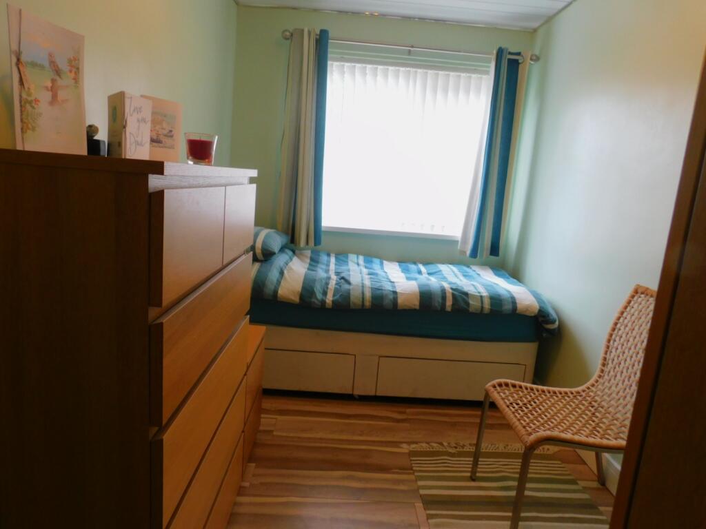 7 adrian place (4)