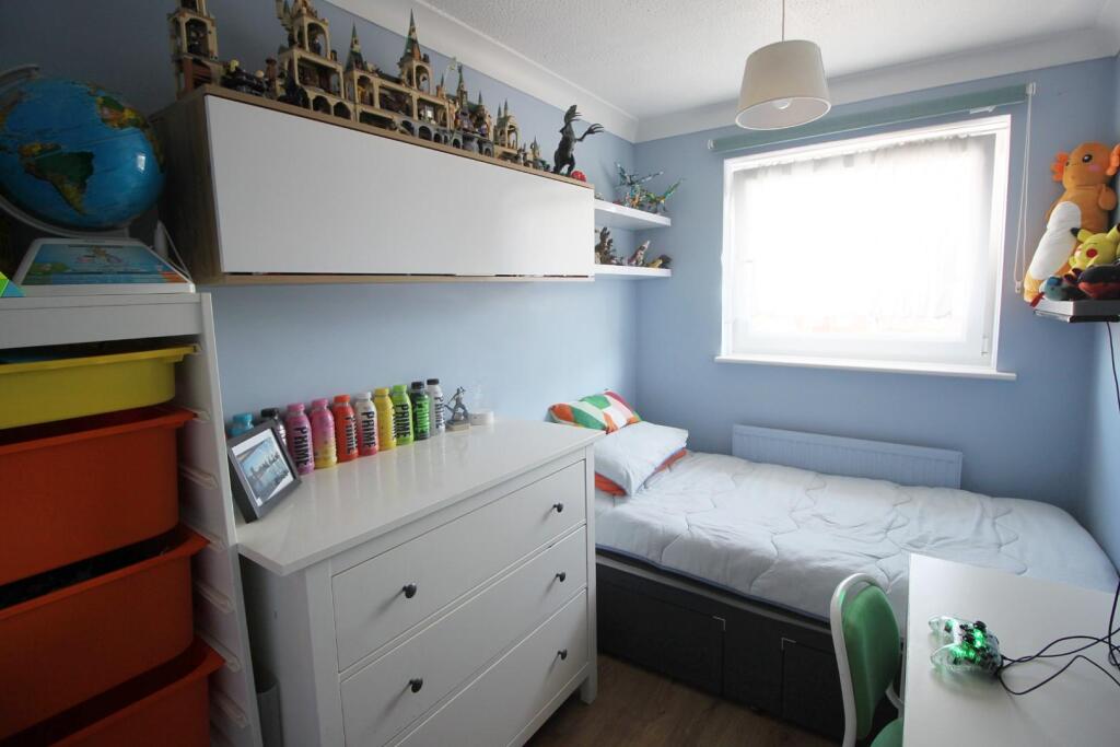 Bed 3.JPG