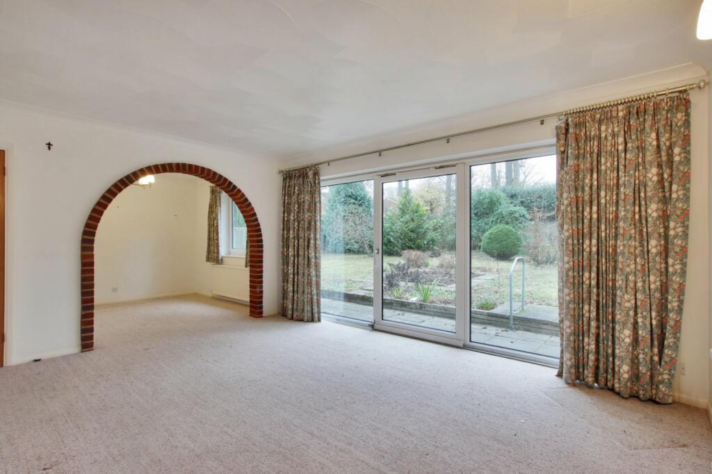 5 - Living Room