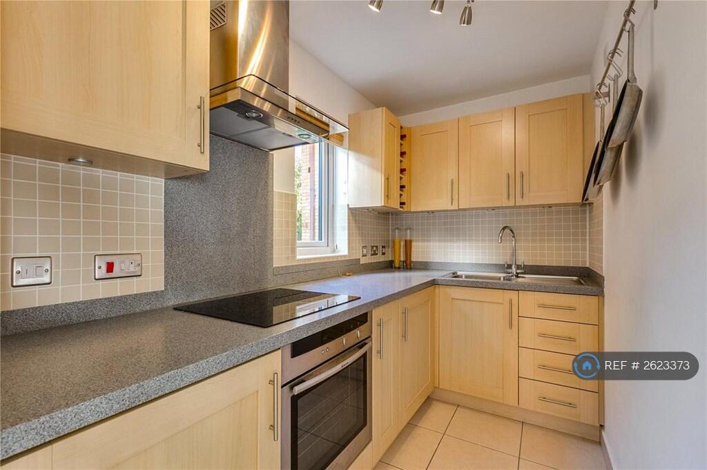 Fully Equipped Kitchen With Induction Hob