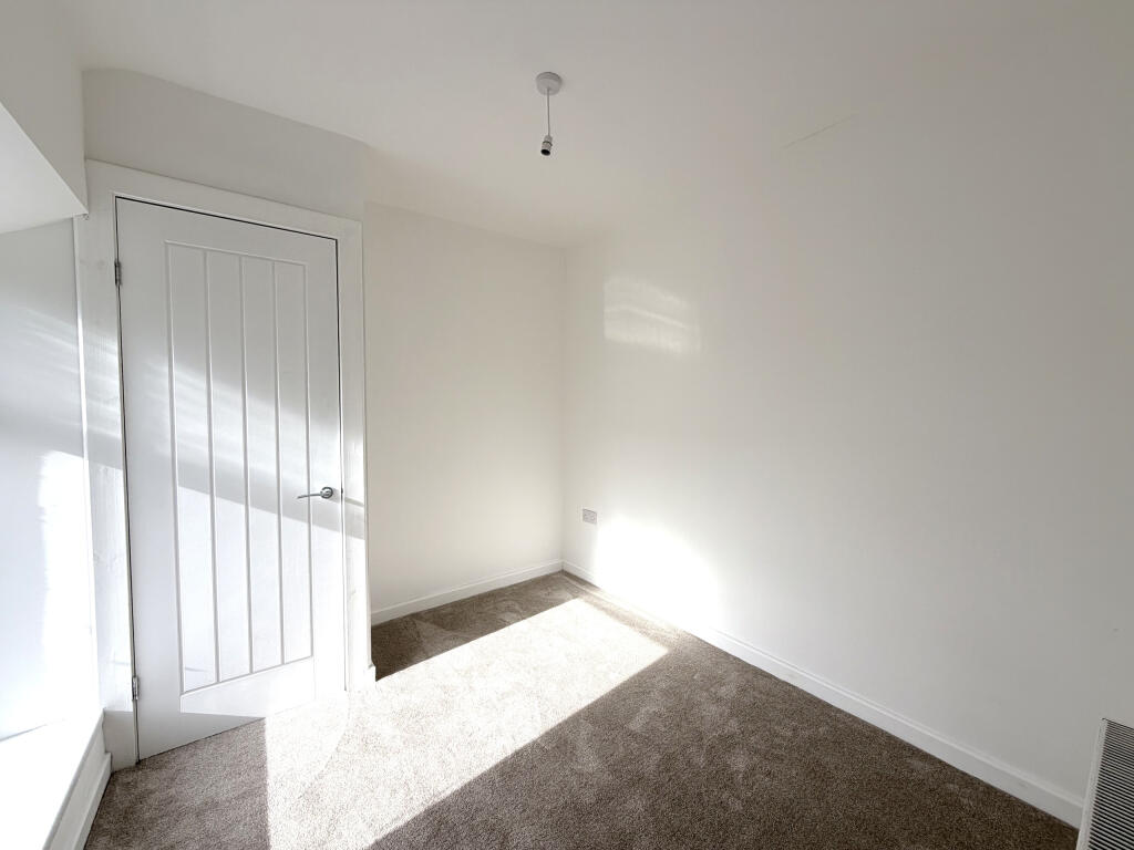 Edmondstown Road, Tonypandy