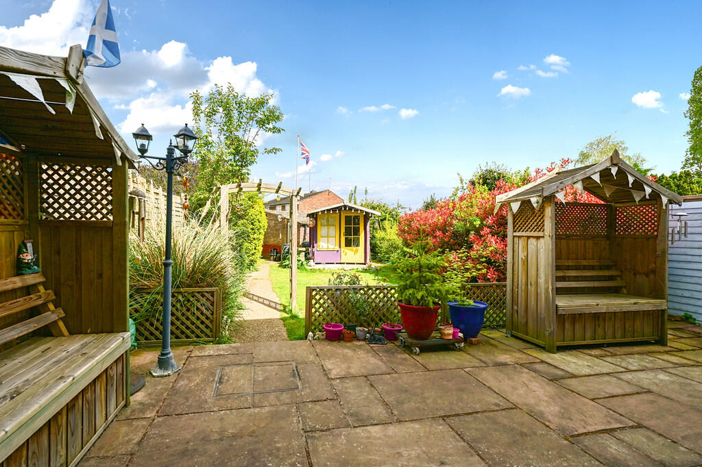 30 Rosemary Lane ...