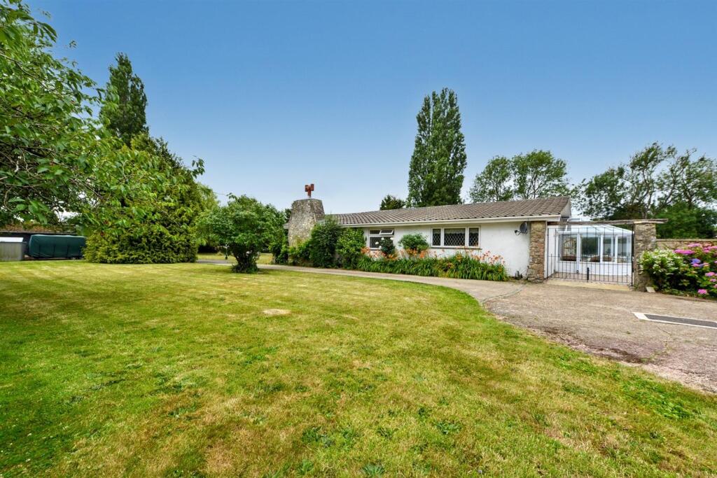 Highland Farm Bungalow.4.jpg