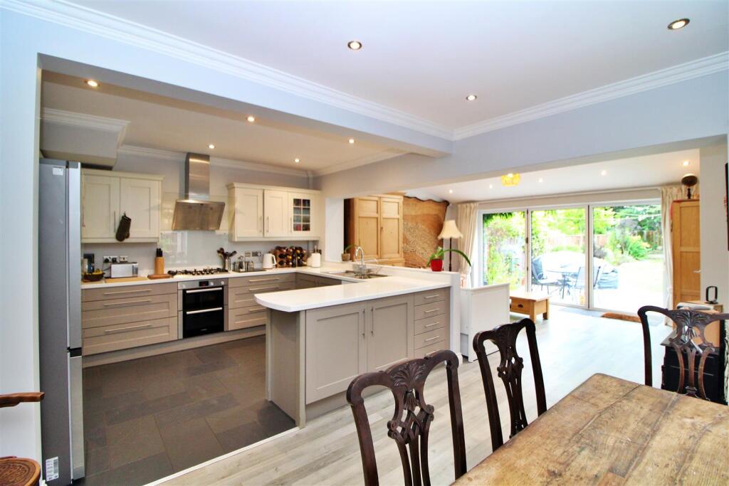 Open Plan Kitchen Diner.JPG