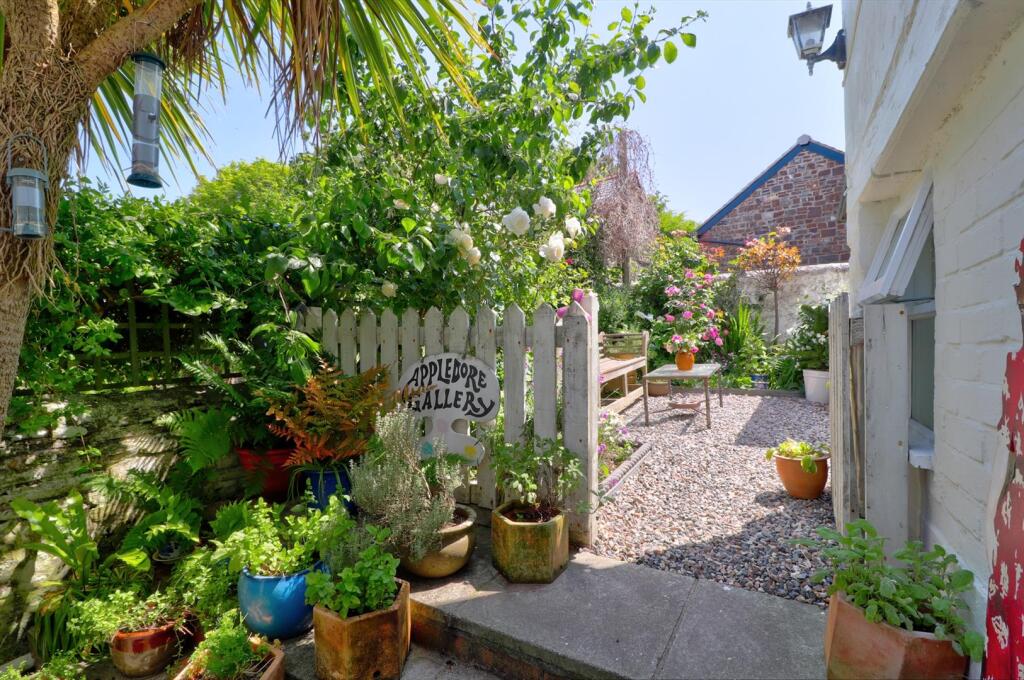 Rear garden new ii.jpg