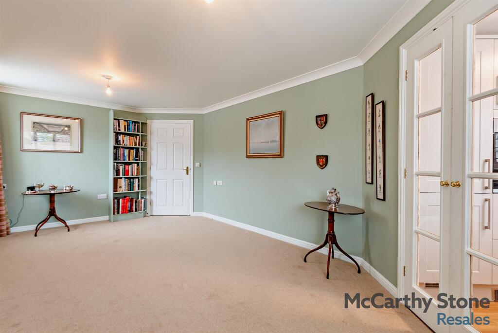8657747-interior02-800.jpg
