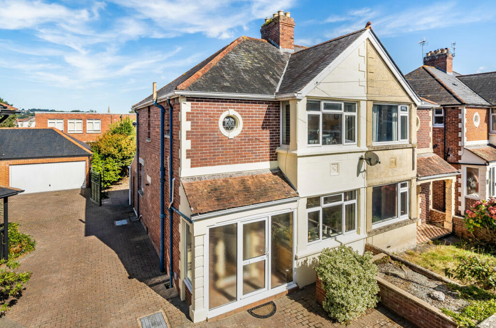 1188009 (1) e.jpg